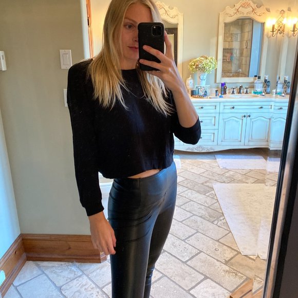 Long Sleeve Top Forever 21 Size Medium - Picture 2 of 4